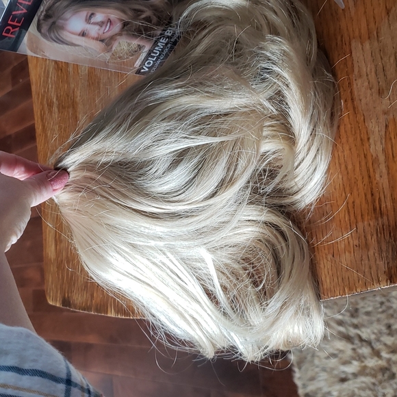 New! Dark Blonde Revlon Volume Bump - Picture 9 of 10